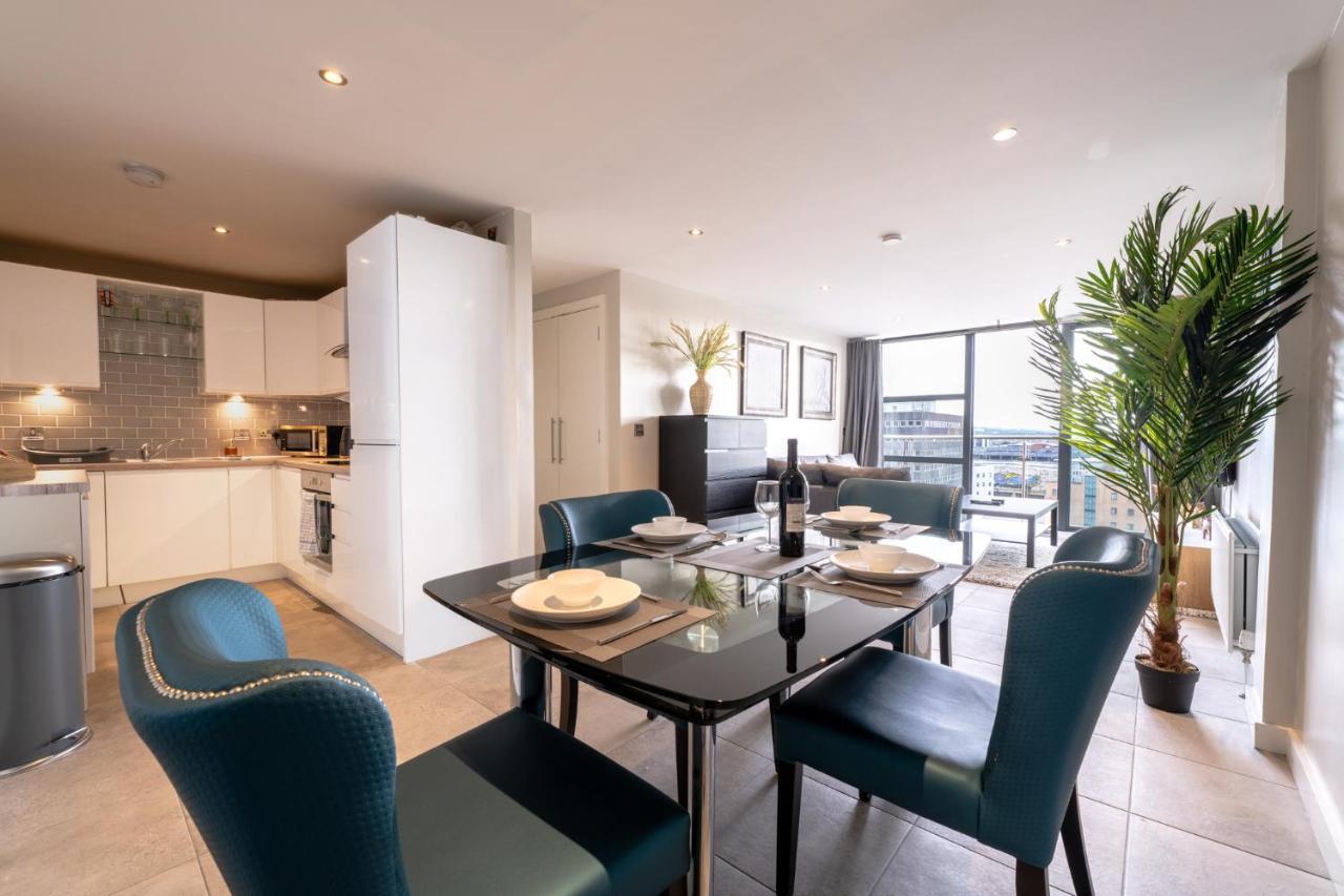 Belfast Quarters: 10Th Floor Gem Apartment Exterior photo